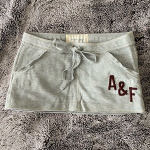 Abercrombie & Fitch Grey Jersey Skirt - Small